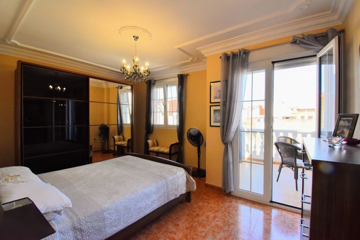 Image No.12-Maison de ville de 6 chambres à vendre à Xátiva