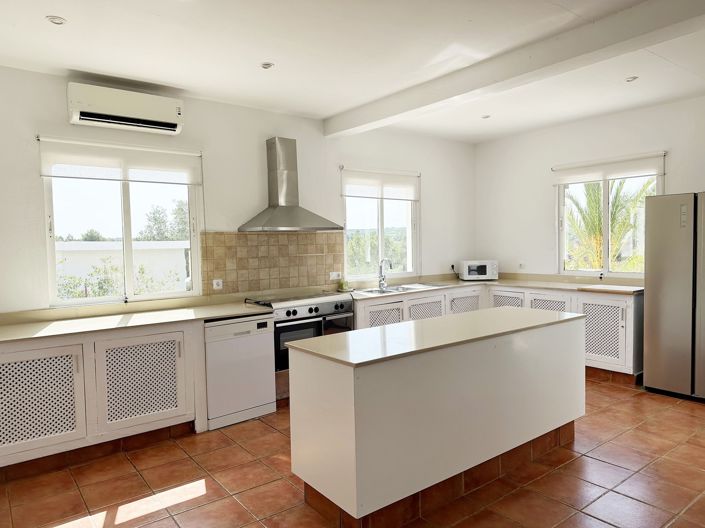 Image No.4-4 Bed Villa for sale