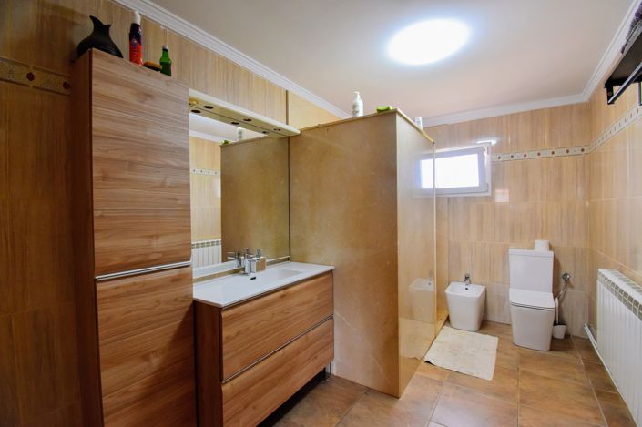 Image No.10-Villa de 4 chambres à vendre à Montroy