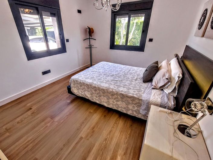 Image No.20-4 Bed Villa for sale