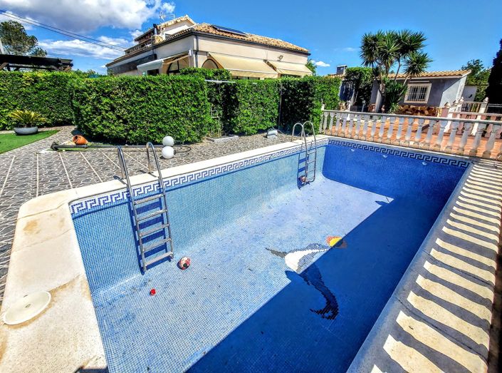 Image No.43-4 Bed Villa for sale