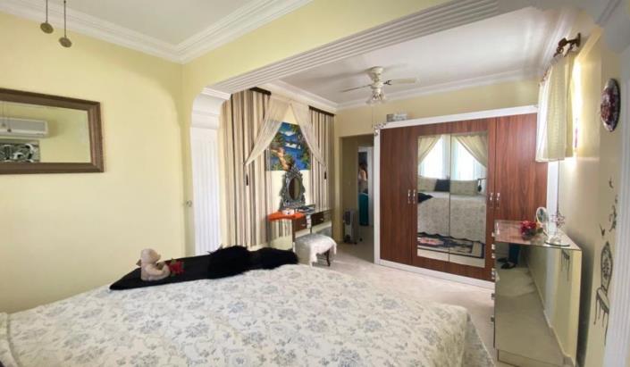 Image No.18-4 Bed Apartment for sale