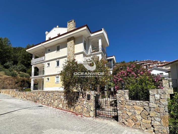 Image No.14-3 Bed Apartment for sale