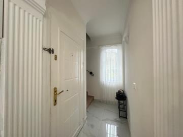 WhatsApp-Image-2025-04-17-at-10-23-00--4-