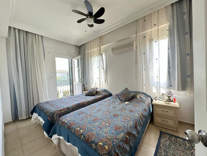 Image No.18-4 Bed Apartment for sale