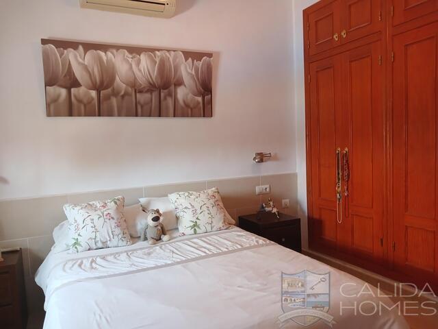 Image No.20-3 Bed Villa for sale