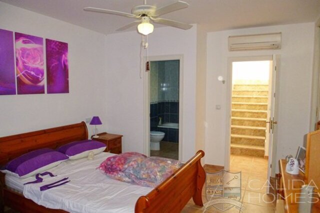 Image No.13-5 Bed Villa for sale