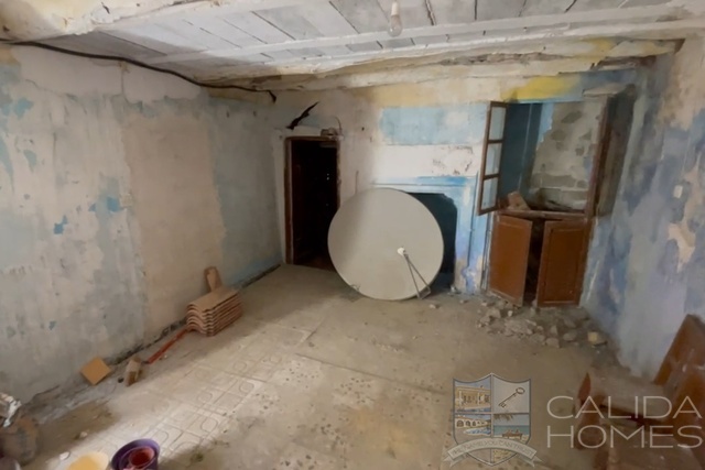 Image No.20-3 Bed House for sale