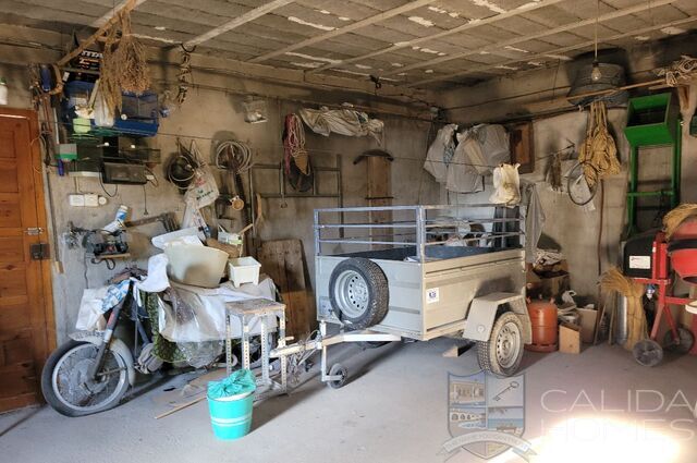 Image No.20-4 Bed Villa for sale