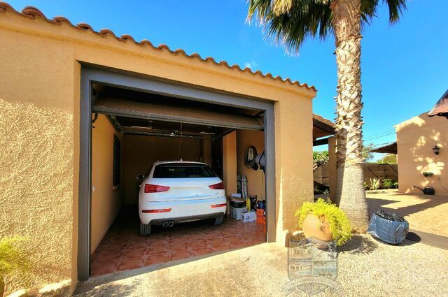 Image No.5-3 Bed Villa for sale