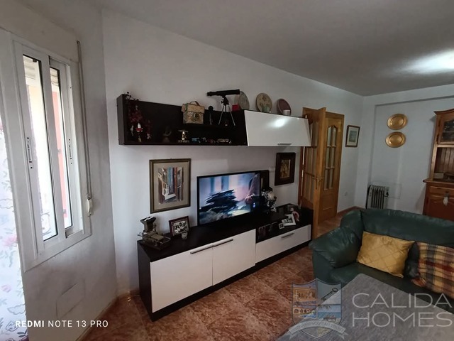 Image No.8-5 Bed Townhouse for sale