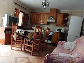 cortijo-meadow-terraced-country-house-for-sal