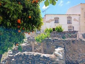 cortijo-meadow-terraced-country-house-for-sal