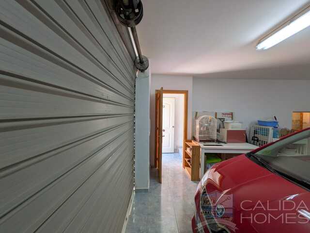 Image No.5-3 Bed Townhouse for sale