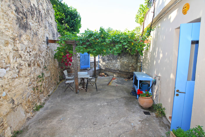 Image No.12-2 Bed Villa for sale