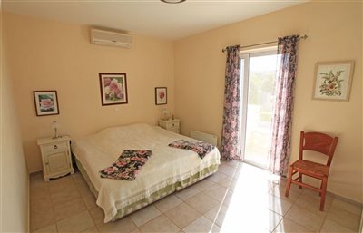 27bedroom1-1669030279