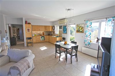 21livingarea-1669030278