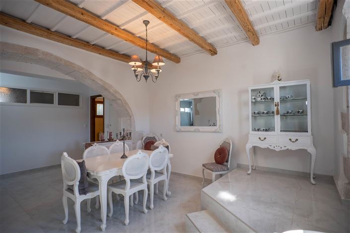 Image No.3-4 Bed Villa for sale