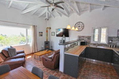 20livingarea3-1753779034