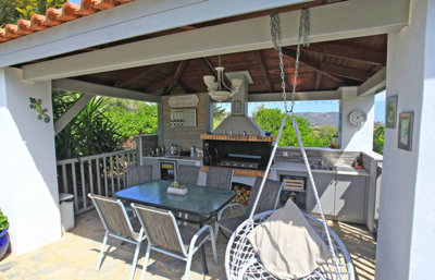 14outdoorkitchen-1685702618