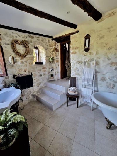 Image No.6-4 Bed Villa for sale