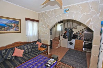 13livingarea-1737452085