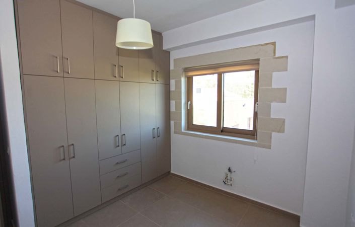 Image No.4-2 Bed Villa for sale