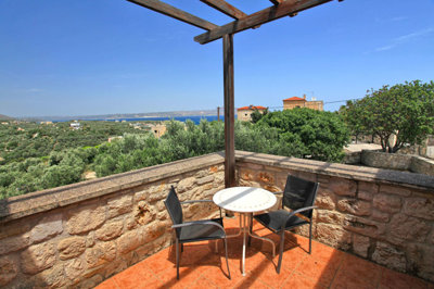 8ffbalcony-1747907972