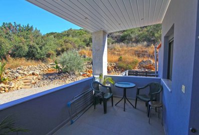 11frontveranda-1752223213