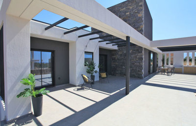 12houserear3-1753267081