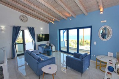 22lounge3-1755593418