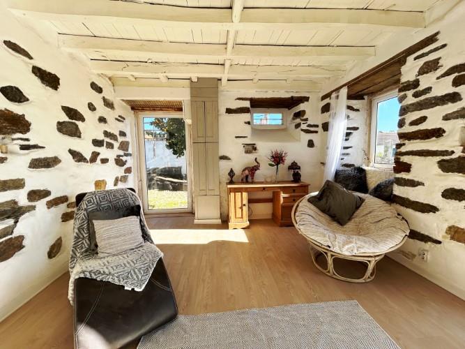 Image No.7-4 Bed Village House for sale