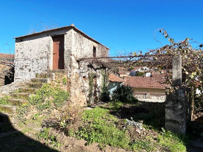 Image No.40-4 Bed Village House for sale