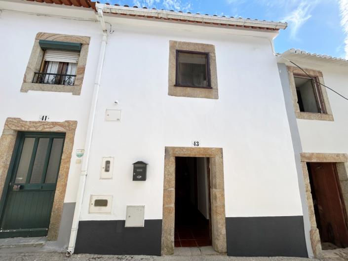 Image No.29-2 Bed Townhouse for sale