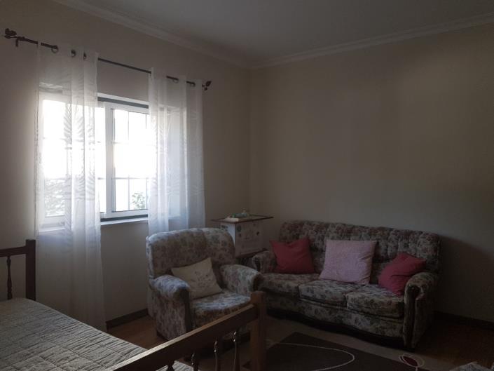 Image No.32-3 Bed Country Property for sale