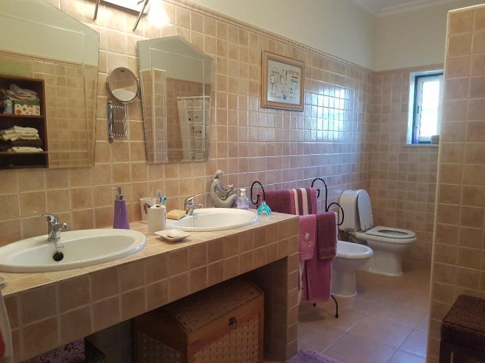 Image No.42-3 Bed Country Property for sale