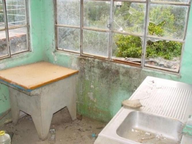 Image No.17-3 Bed Farmhouse for sale