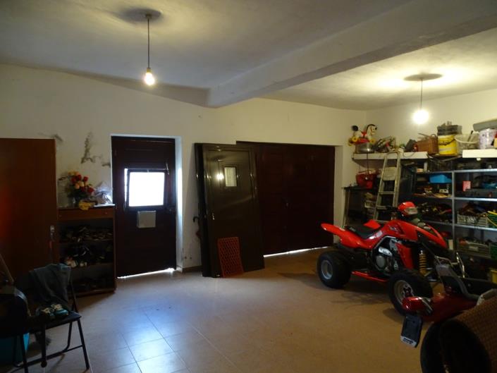 Image No.27-5 Bed Townhouse for sale