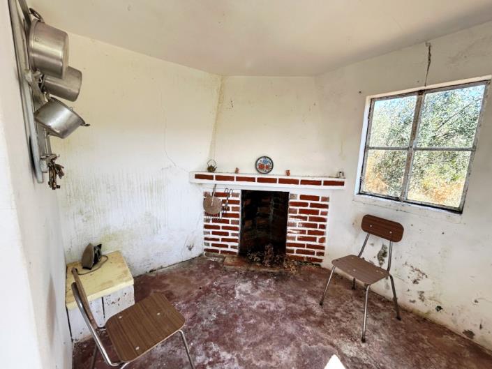 Image No.17-3 Bed Village House for sale