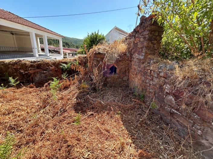 Image No.26-3 Bed Village House for sale