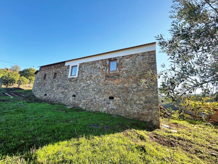 Image No.21-Maison de village à vendre à Góis
