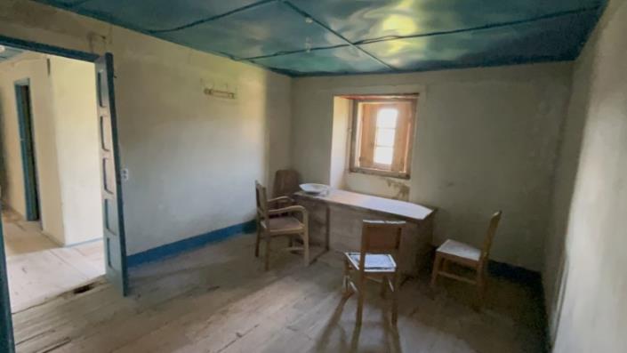 Image No.25-4 Bed Farmhouse for sale