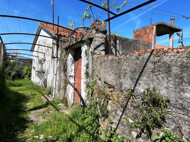 Image No.24-4 Bed Country House for sale