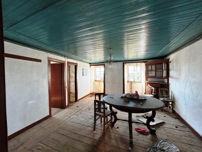 Image No.7-4 Bed Country House for sale