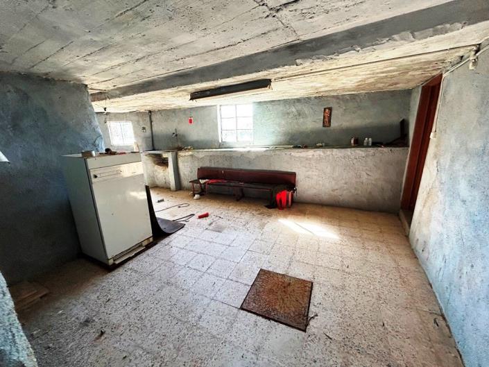 Image No.24-4 Bed Country House for sale