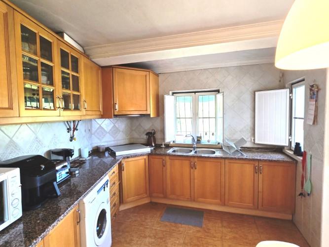 Image No.9-3 Bed House for sale