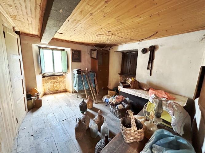 Image No.28-4 Bed Village House for sale