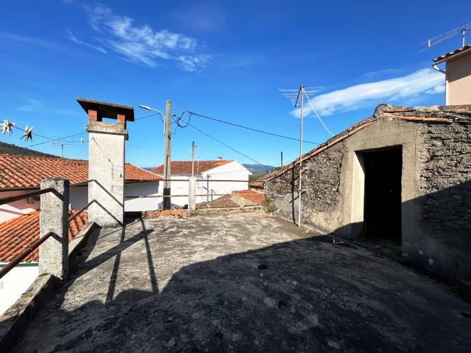 Image No.10-2 Bed Village House for sale