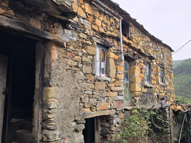 Image No.36-2 Bed Village House for sale