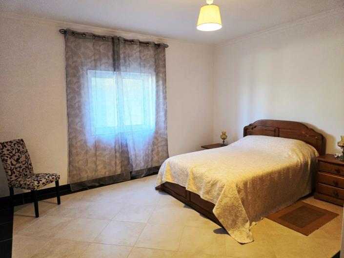 Image No.17-4 Bed Farmhouse for sale